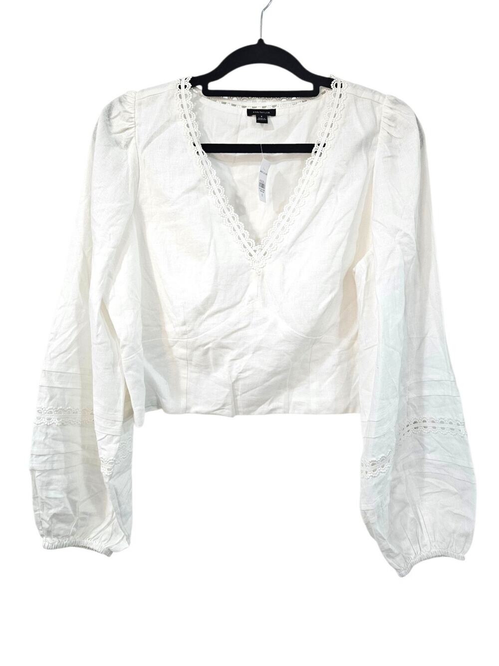 NWT Ann Taylor Embroidered V-Neck Blouse in Linen Blend Size 8